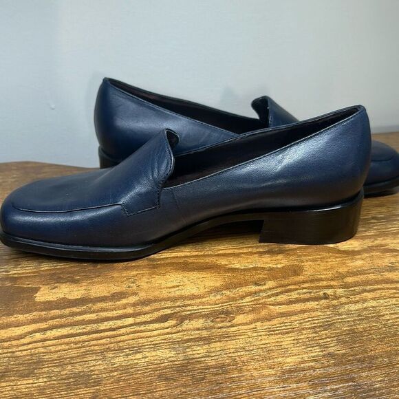 Etienne Aigner Merit Blue Leather Loafer Slip on 7.5 FLAW - Picture 4 of 10